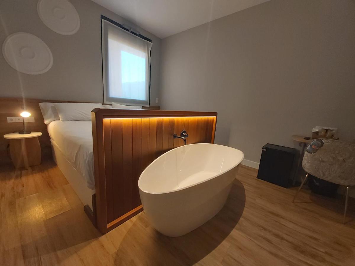Habital Suites Jaca Exteriér fotografie